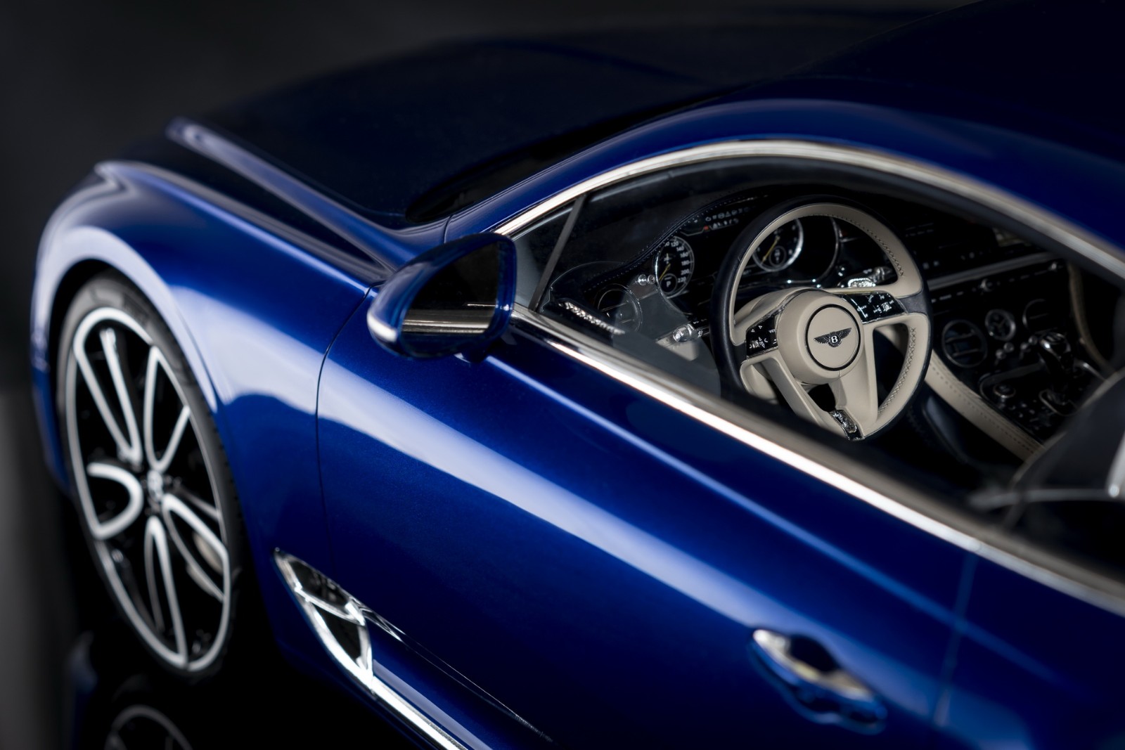 【未算最貴但都好貴】賓利原廠Continental GT模型好精細亦好貴