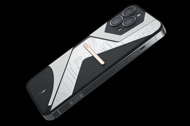 【仲有冇再癲啲呀？！】熔咗架Model 3整部iPhone 13 Pro機身